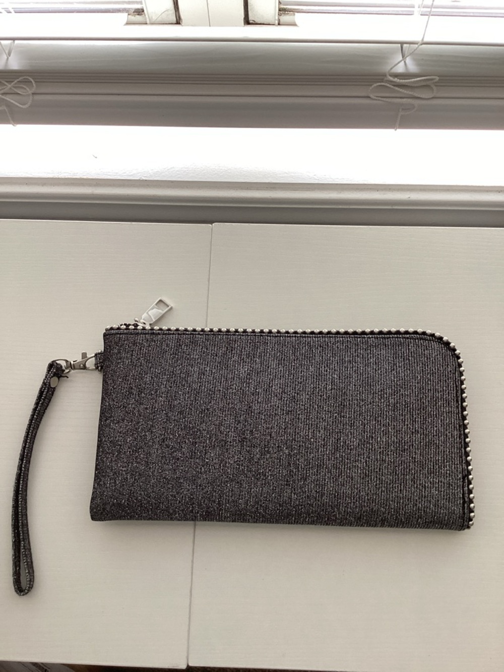 dressy shimmer clutch nwot